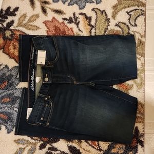 Eddie Bauer Slightly Curvy Boot-cut Jeans. Size 10